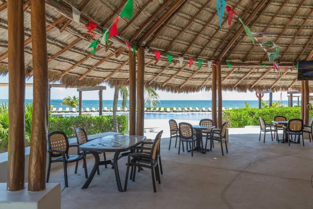 Reef Beachfront 3Bdr Apartment By Casa Paraiso แคนคูน ภายนอก รูปภาพ